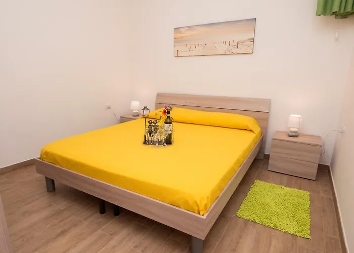 בית נופש Le Dimore Di Luciana E Serafina מרינה די פסקולוזה